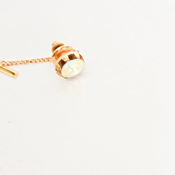 Vintage Clear Rivoli Rhinestone Crystal Tie Tack - Picture 1 of 1